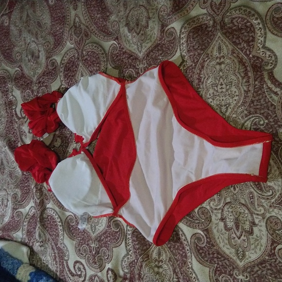 Size S NWOT red one piece cutout swimsuit - Picture 10 of 15